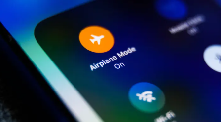 fly with airplane mode